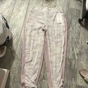 Athleta Brooklyn lined camp jogger